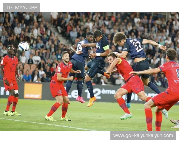 欧冠末轮18场同步开球，多特vs国米成生死战焦点