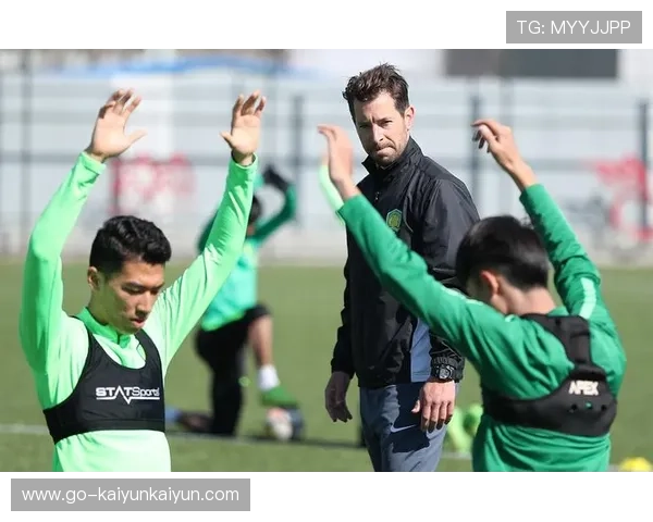 尹鸿博退役转型梯队教练，结束球员生涯